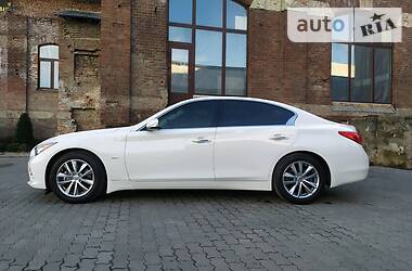 Седан Infiniti Q50 2016 в Львове