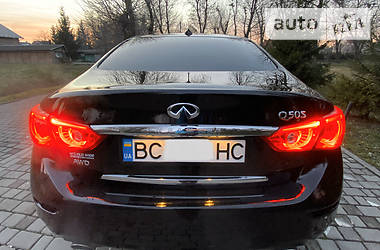 Седан Infiniti Q50 2017 в 