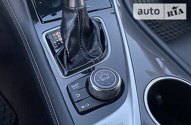 Седан Infiniti Q50 2013 в 