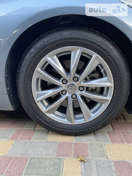 Седан Infiniti Q50 2016 в Одессе