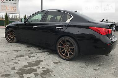 Седан Infiniti Q50 2015 в Киеве