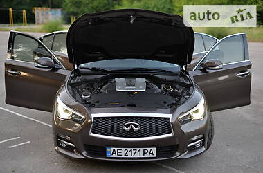 Седан Infiniti Q50 2015 в Днепре