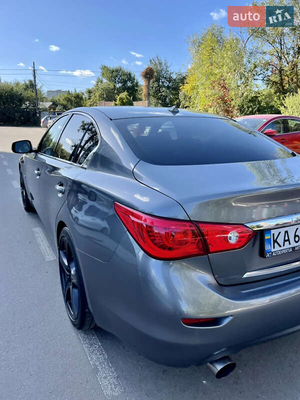 Седан Infiniti Q50 2016 в Киеве