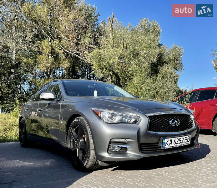 Седан Infiniti Q50 2016 в Киеве
