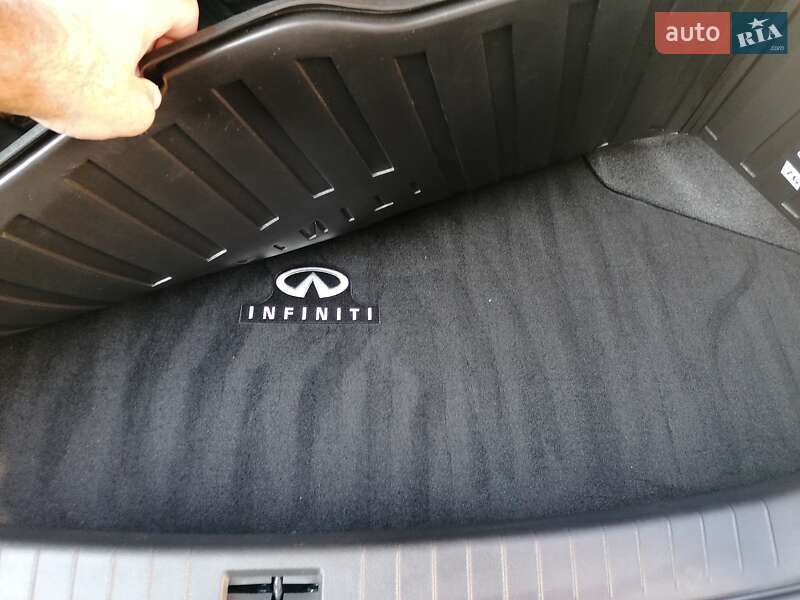 Седан Infiniti Q50 2020 в Львове