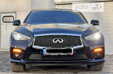 Седан Infiniti Q50 2014 в Днепре