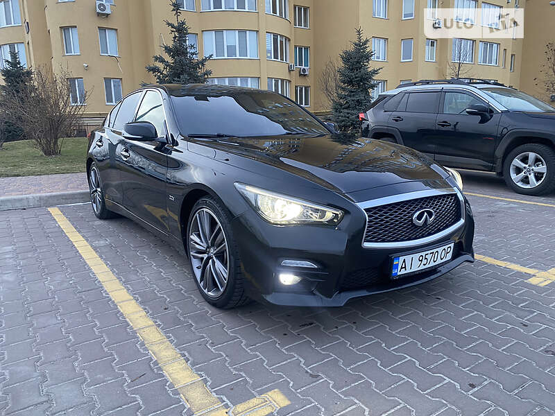 Седан Infiniti Q50 2014 в Киеве