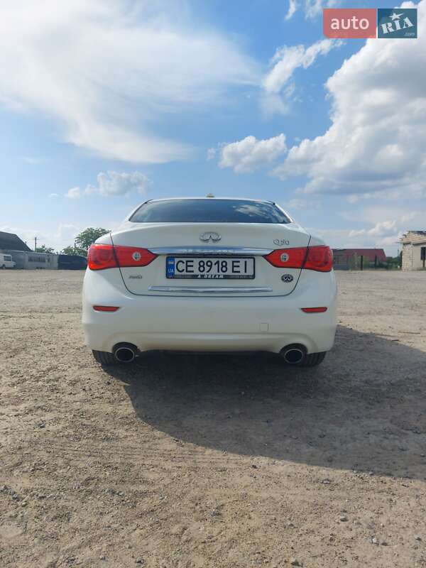 Седан Infiniti Q50 2016 в Новодністровську