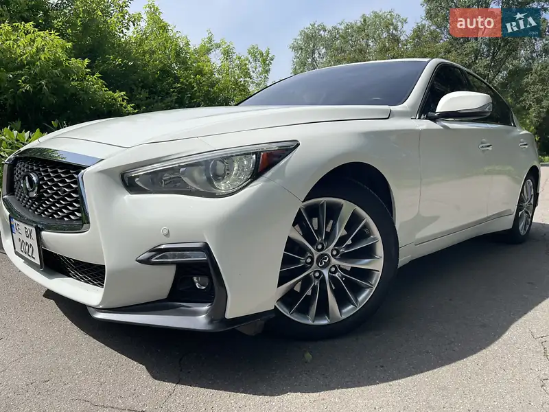 Infiniti Q50
