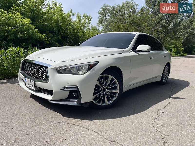 Седан Infiniti Q50 2018 в Дніпрі