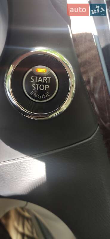 Седан Infiniti Q50 2017 в Чернигове