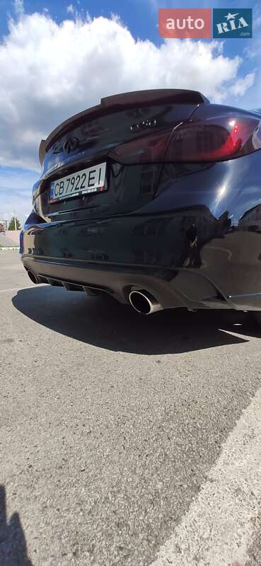 Седан Infiniti Q50 2017 в Чернигове