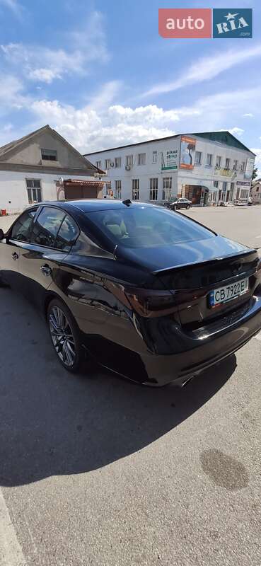 Седан Infiniti Q50 2017 в Чернигове