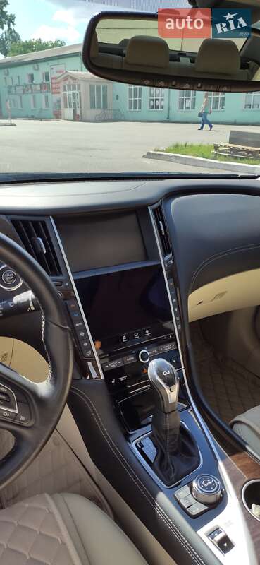 Седан Infiniti Q50 2017 в Чернигове