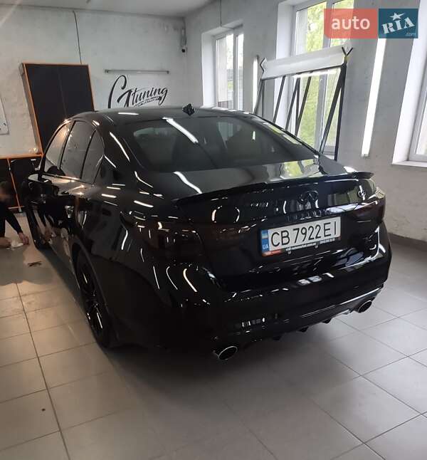 Седан Infiniti Q50 2017 в Чернигове