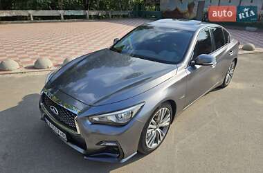 Седан Infiniti Q50 2017 в Чутове