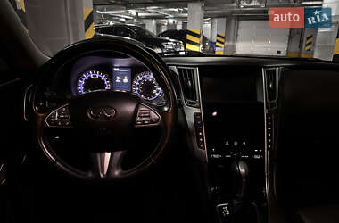 Седан Infiniti Q50 2016 в 