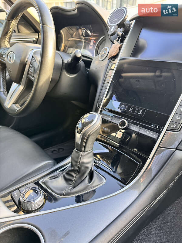 Седан Infiniti Q50 2018 в Одессе