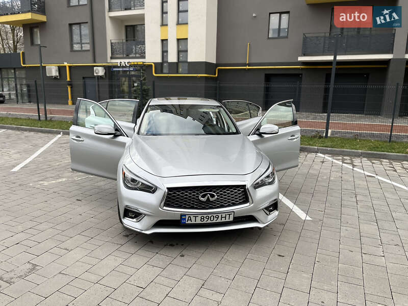 Седан Infiniti Q50 2017 в Ивано-Франковске
