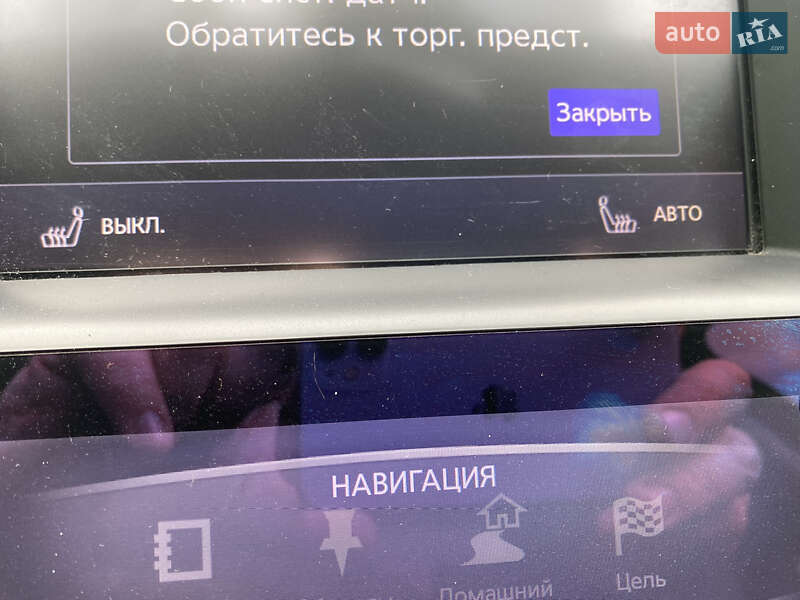 Седан Infiniti Q50 2015 в Киеве