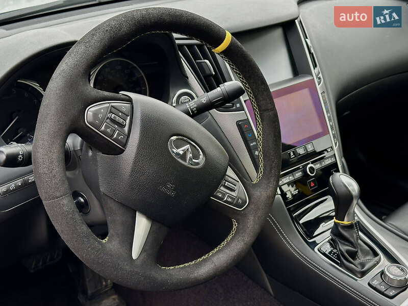 Седан Infiniti Q50 2016 в Києві