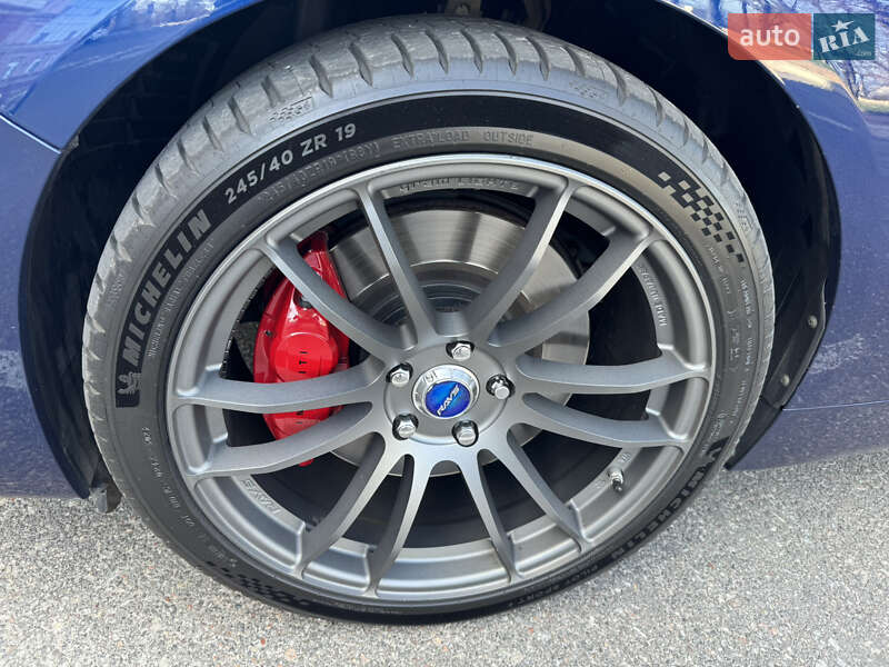 Седан Infiniti Q50 2016 в Одессе