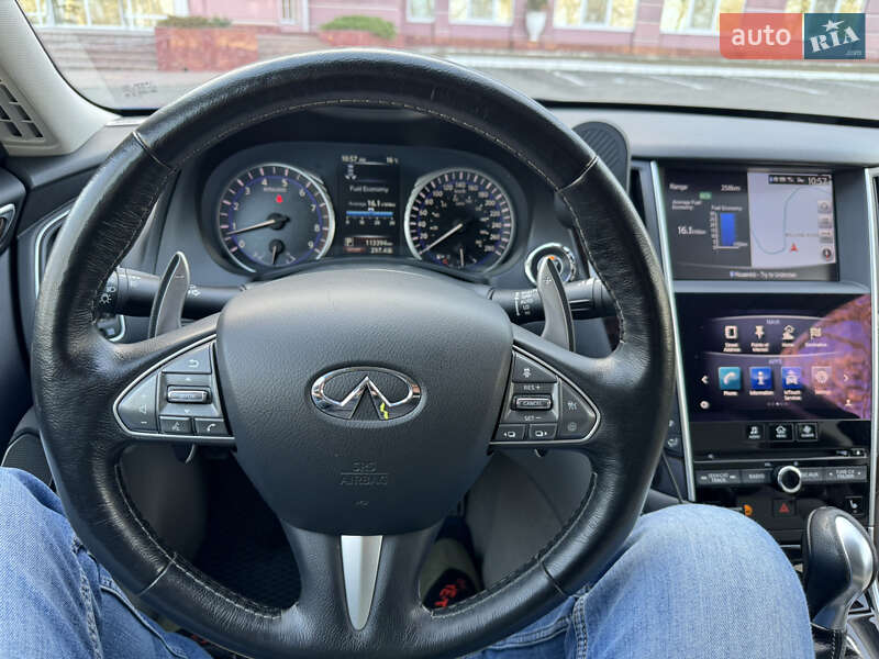 Седан Infiniti Q50 2016 в Одессе