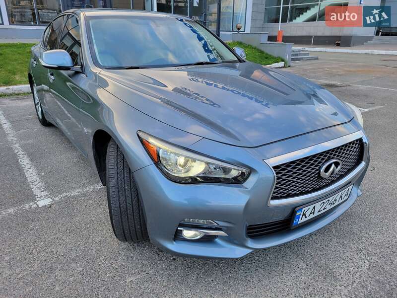 Седан Infiniti Q50 2016 в Киеве