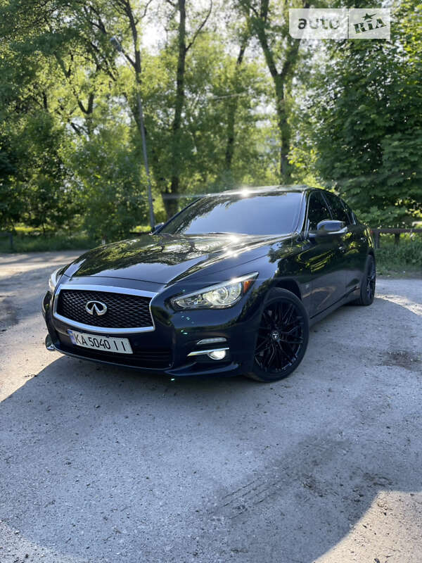 Седан Infiniti Q50 2016 в Сумах