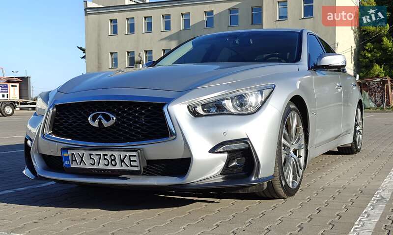 Седан Infiniti Q50 2016 в Чернигове