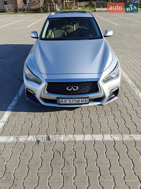 Седан Infiniti Q50 2016 в Чернигове