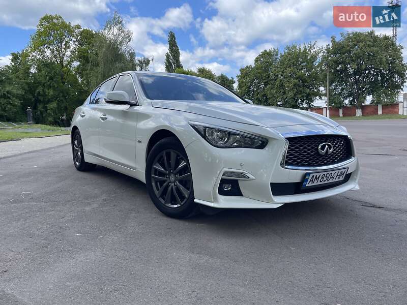 Infiniti Q50 2017