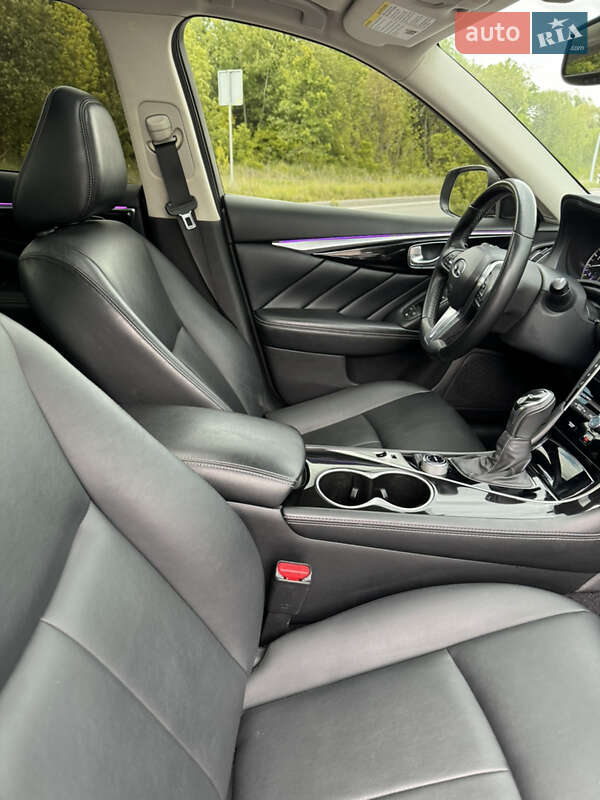 Седан Infiniti Q50 2017 в Хмельницком фото 40 Седан Infiniti Q50 2017 в Хмельницком