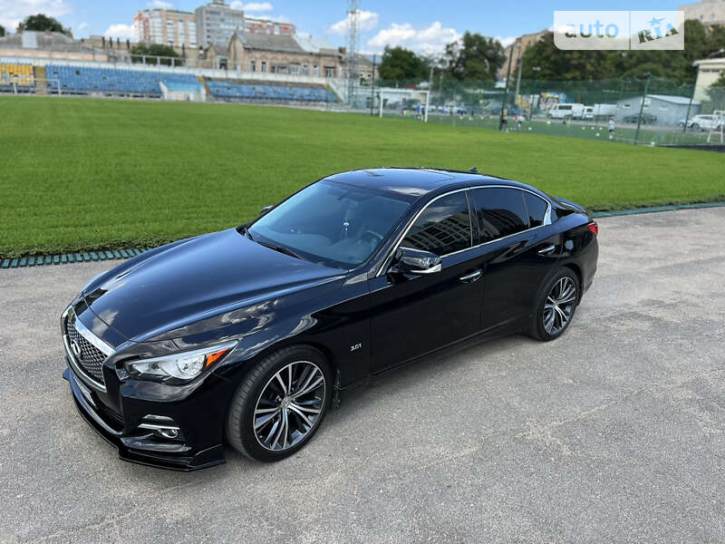 Седан Infiniti Q50 2016 в Одессе