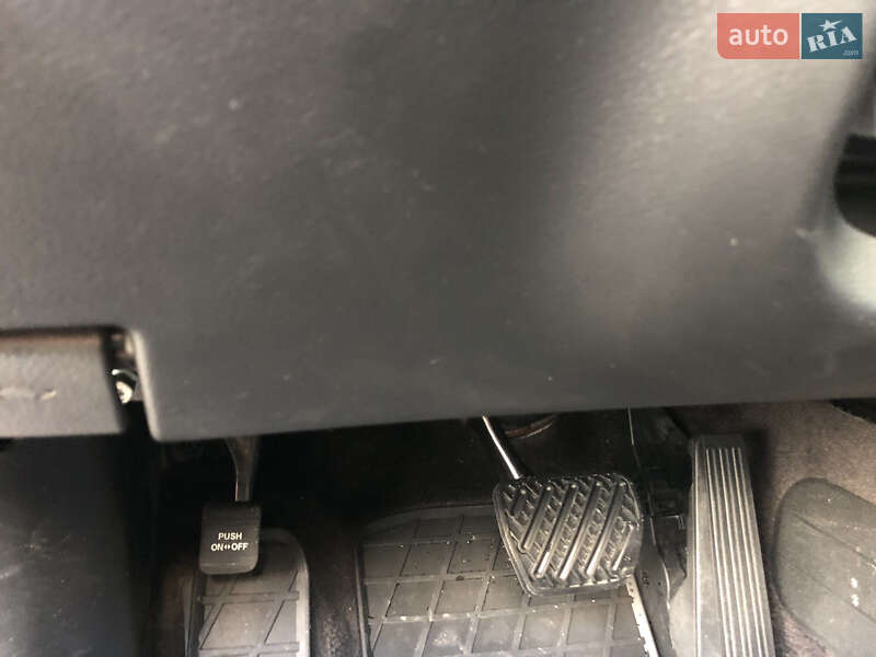 Седан Infiniti Q50 2016 в Кам'янець-Подільському