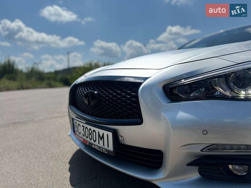 Седан Infiniti Q50 2015 в Львові