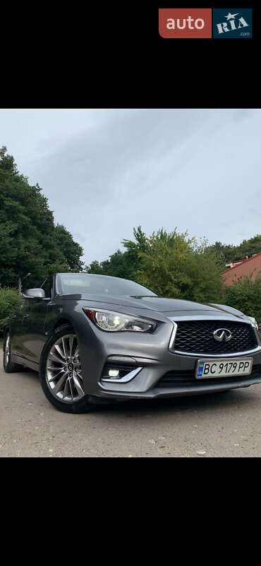 Седан Infiniti Q50 2017 в Львові