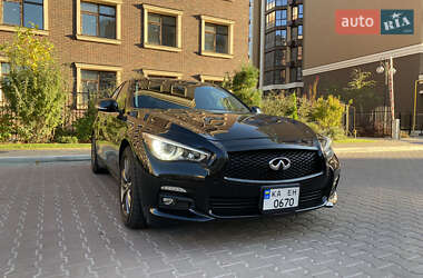 Седан Infiniti Q50 2015 в 