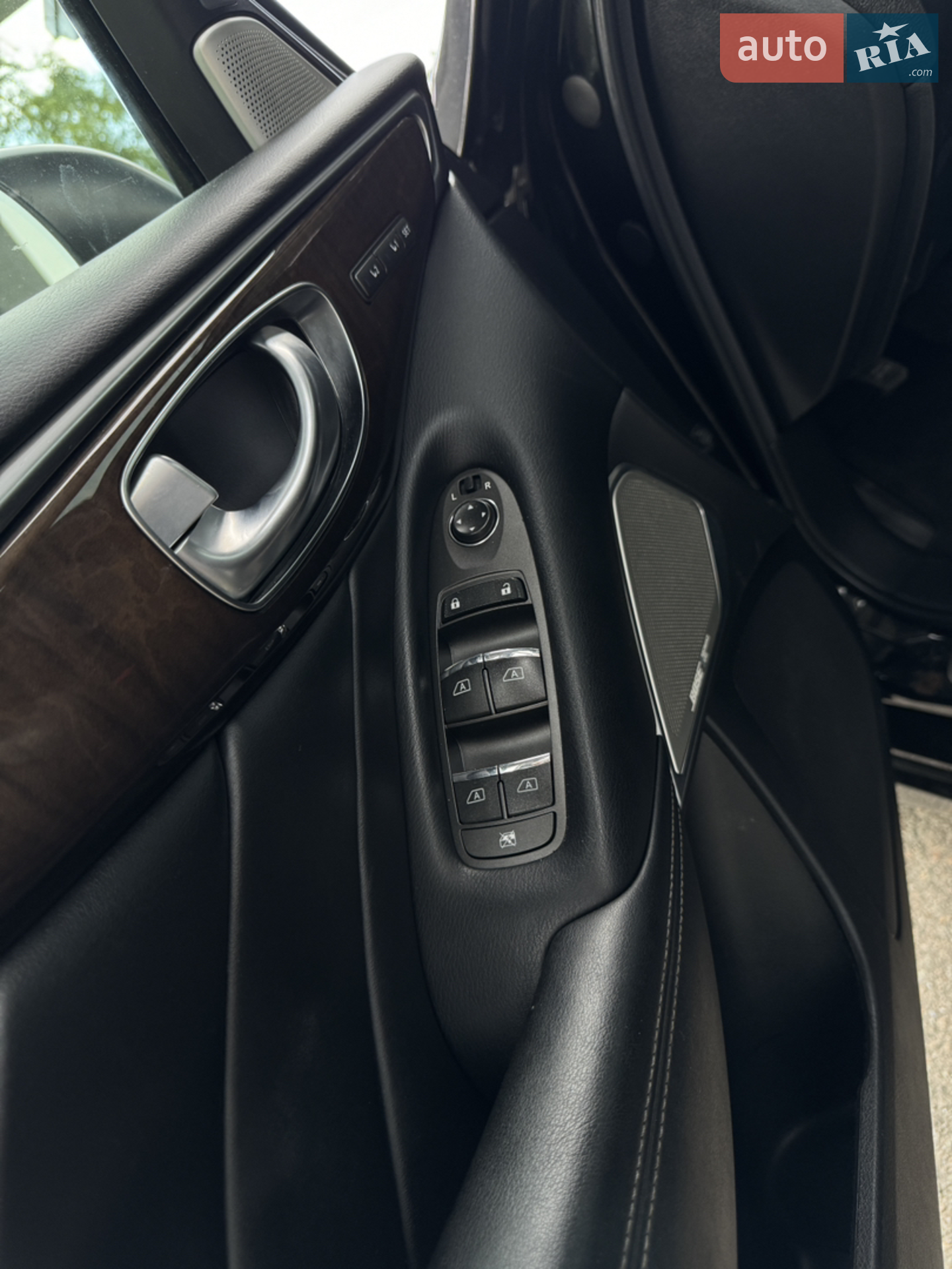 2016 Infiniti Q50 - мініатюра 19