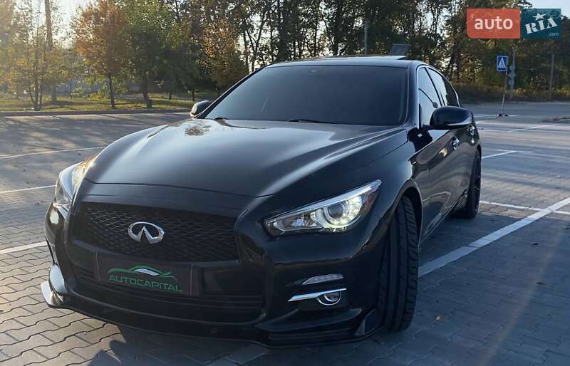 Седан Infiniti Q50 2017 в Киеве