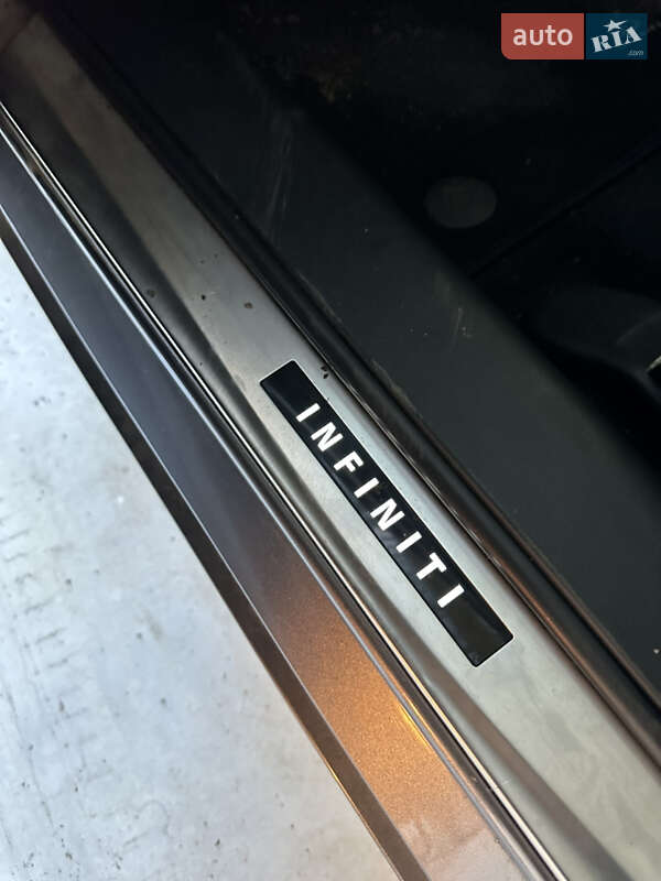 Седан Infiniti Q50 2019 в Нововолинську