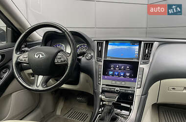 Седан Infiniti Q50 2014 в Одессе