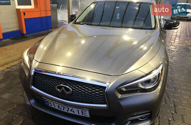 Седан Infiniti Q50 2013 в Полтаві