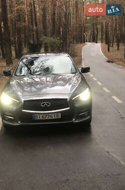 Седан Infiniti Q50 2013 в Полтаві