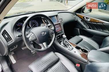 Седан Infiniti Q50 2016 в 
