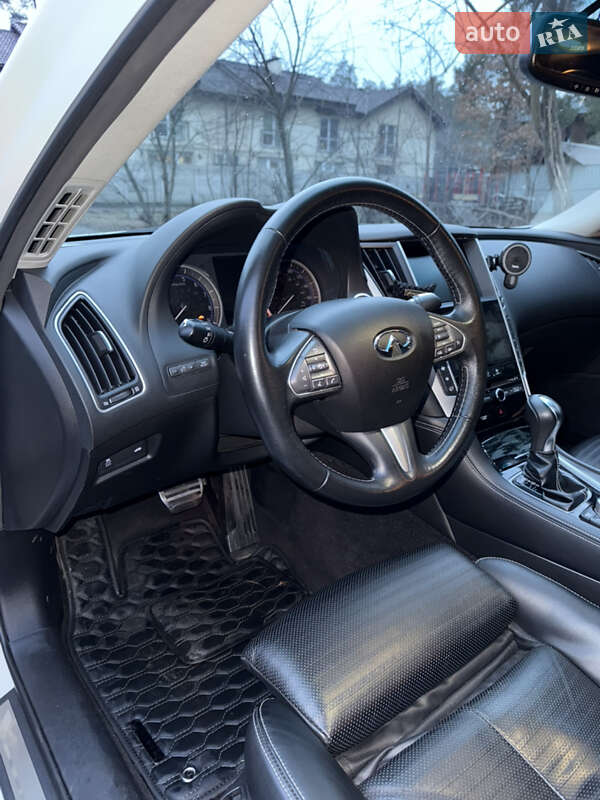 Седан Infiniti Q50 2017 в Києві