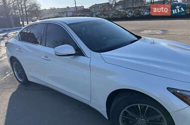 Седан Infiniti Q50 2017 в Умані