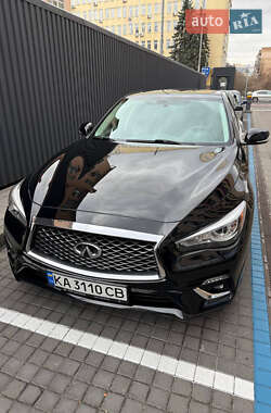 Седан Infiniti Q50 2017 в 