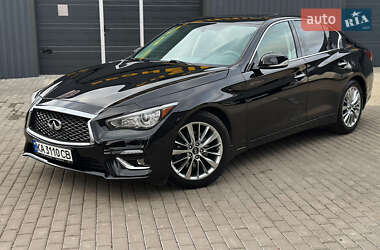 Седан Infiniti Q50 2017 в 