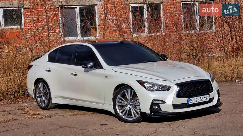 Седан Infiniti Q50 2017 в Дрогобыче
